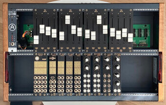 [PREDÁM] Der Mann Mit Der Maschine - Droid eurorack moduly