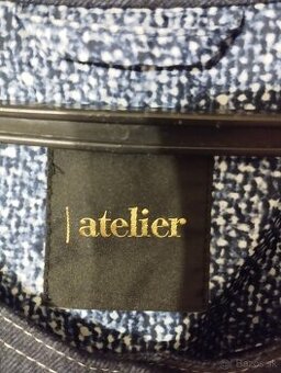 Predám prechodný dámsky elegantný kabátik