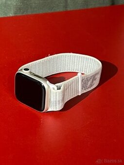 Apple Watch Series NIKE 7 41 mm - 1