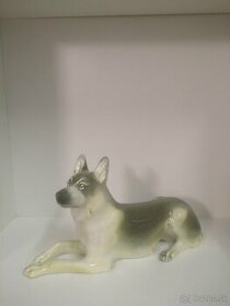 Porcelánová soška psa - 1
