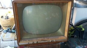 Predám starožitný televízor a radio