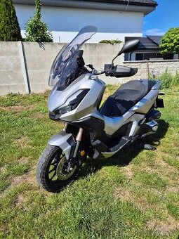 Predám HONDA ADV350 r.v.2002