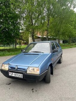 Predám Škodu Favorit 1993 – 98 000 km, nová STK a EK