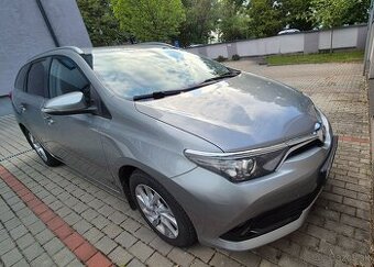 Toyota Auris 1.2 TS (Touring Sports) 85kW 2015