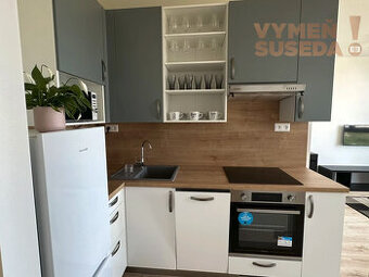 VYMEŇ SUSEDA – VÝNIMOČNÝ ZARIADENÝ 2 IZB.  BYT S LOGGIOU, L
