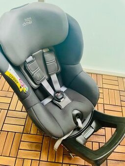 Britax Römer - DualFIX M i-SIZE