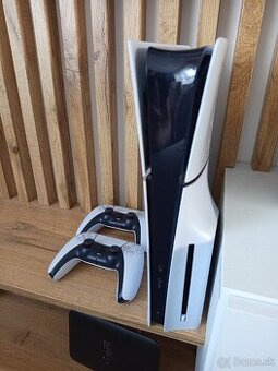 Ps5 Slim 2x ovládač , záruka
