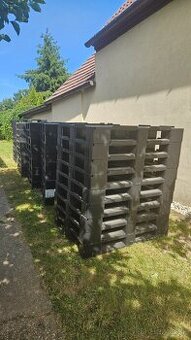 Plastové palety - 120x100x15 cm - 54ks