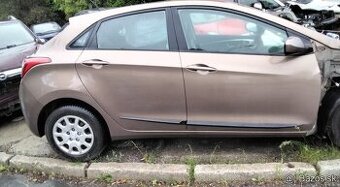 Hyundai i30 1.6 CRDI 2013 predám PREVODOVKU WDJ6A, DVERE, 6