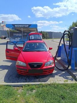 Predám Hyundai Elantra XD