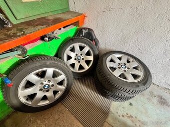 Predám originál disky BMW 5x120 s novými zimnými pneumatikam
