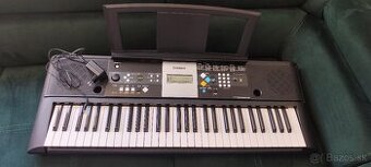 Yamaha PSR E223 - 1