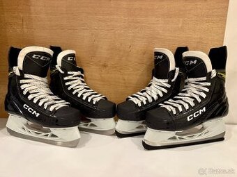Chlapcenske korcule CCM EUR 37,5/23,5 cm