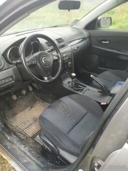 Mazda 3 1.6 benzín 77kw,tv 2004