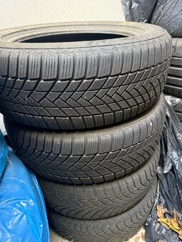 PNEUMATIKY ZIMNÉ 215/55 R17 r.v. 2022