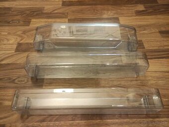 Poličky do dverí Whirlpool ARC5750