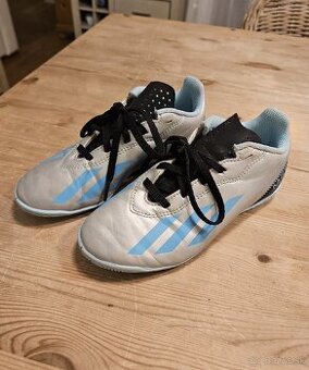 Detská halová obuv Adidas Messi veľkosť 34