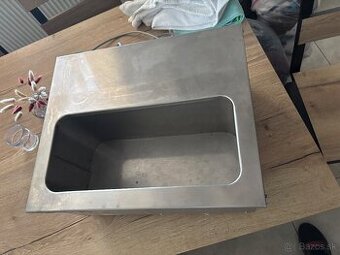 pultová chladnička na 10 fliaš