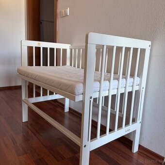 Postieľka 60×90, takmer nová, ideálna pre novorodencov