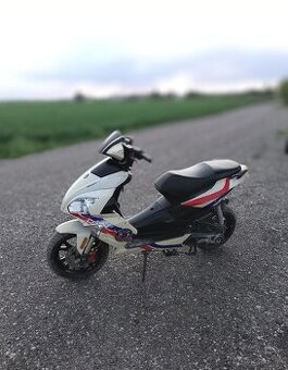 Skúter 50cc