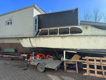 Devin vyletna lod pre 25 osob