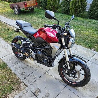 Predám Honda CB300R