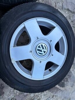 Predám Hliníkové Disky Golf IV 5x100 R15 Letné Pneu