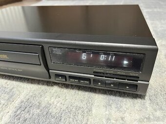 Technics sl pg 390 ---Nováky---