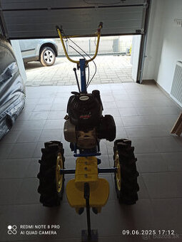predam malotraktor AGZAT