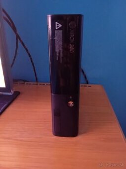 Xbox 360 e