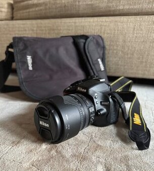 Nikon D5100 •18-105mm•