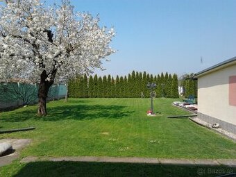 Predaj záhradnej lampy 3j-ramennej.