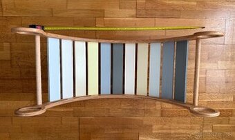 Montessori drevena hojdacka