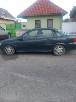 Predam Opel Vectra B