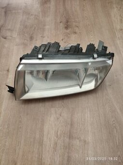 Škoda Fabia 1 Pravý Svetlomet