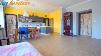 Veľkometrážny 3izbový tehlový byt Vrútky