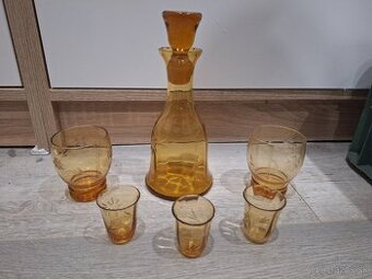 Karafa + poháre z ambrového skla