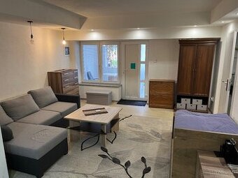 Garzonka v centre Lucenca