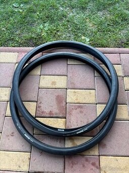 Plášťe Maxxis Velocita 700x40c