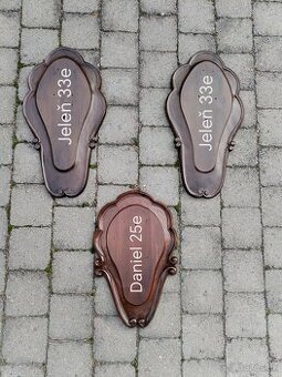 Podložky pod trofeje jeleňov, daniel