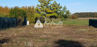 Predám stavebný pozemok v Ivanke pri Nitre 893m2. - 1