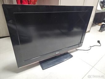Predam lcd televizor 32" (80cm)