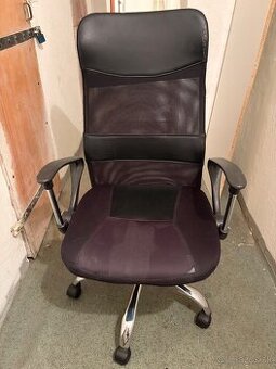 Kancelárska stolička