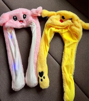 Čiapka s pohybujúcimi ušami aj svieti