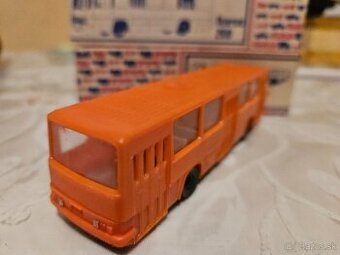 Autobus Ikarus 260 1:87