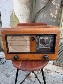 Staré radia TESLA,BLAUPUNKT,REL