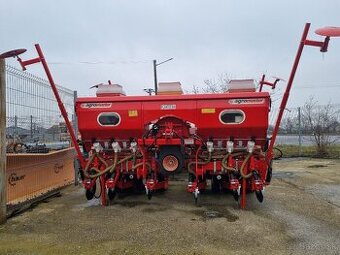 Sejačka na kukuricu