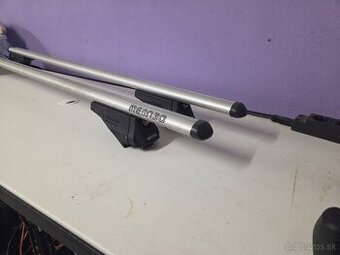 Predám univerzálny strešný nosič, adaptéry na 3 bicykle