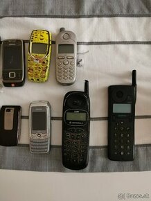 Staré mobilné telefóny funkčné