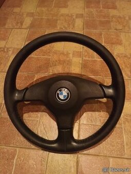 Predam trojramenny volant na BMW e36